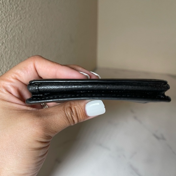 LOUIS VUITTON BLACK EPI PORTE-MONNAIE BOITE COIN BOX - Picture 8 of 13